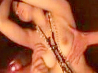 Japanese slut gets horny and fucks like a pornstar in Tokyo